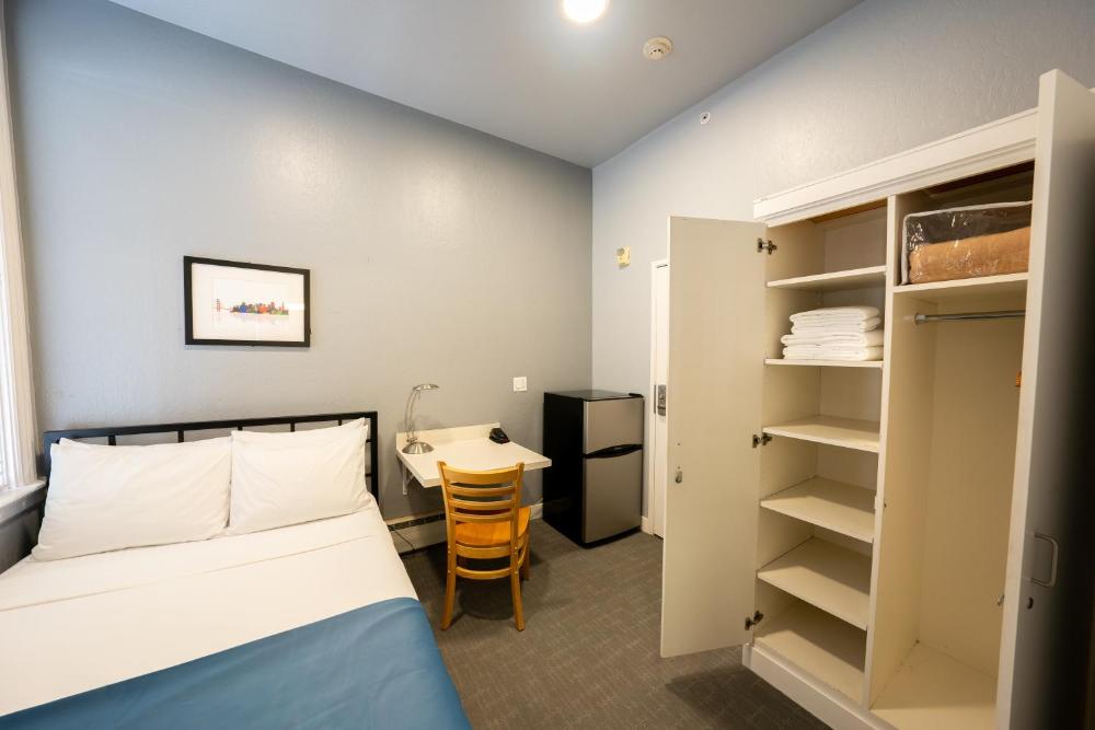 Double Room with Private Bathroom interior